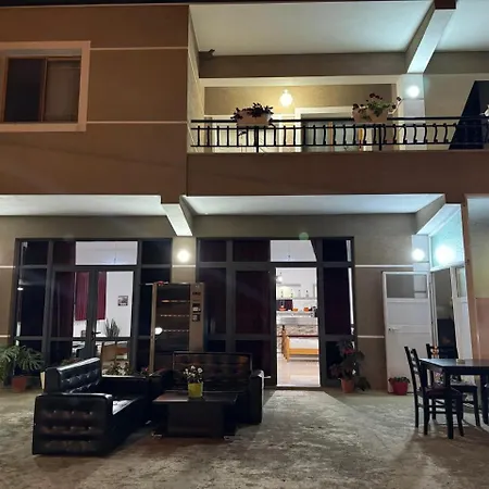 Hostel & Relax *