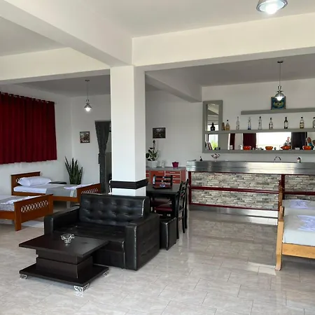 Hostel & Relax *
